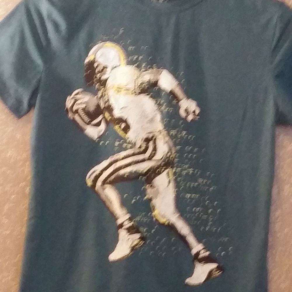 Graphic "football player" tee Boy's 8-10